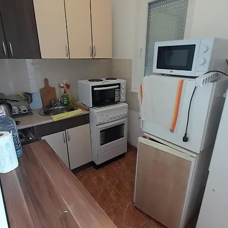 Tomic-raskovic Apartment