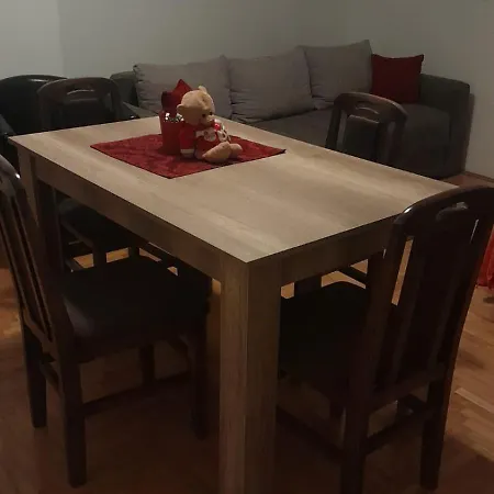 Tomic-raskovic Apartment *